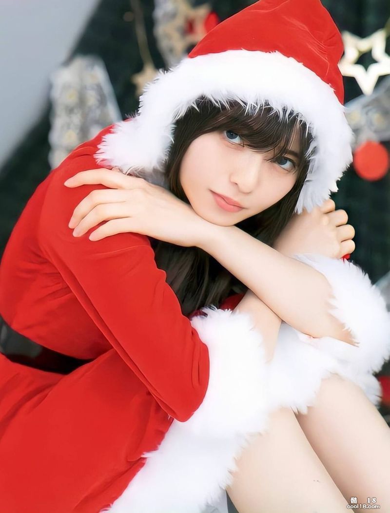 Christmas goddess came to warm you ]