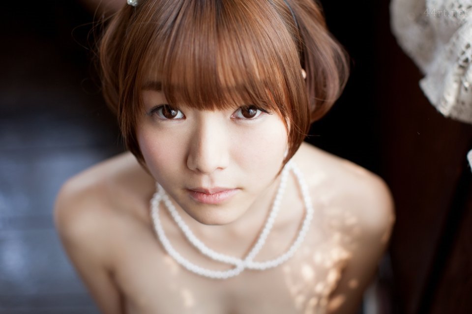 Японская красотка с мокрым телом соблазняет Сузукаву Айоне ----- 65 **