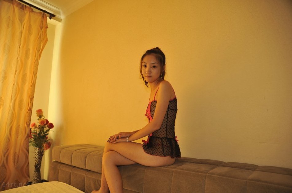 Model Li Qiuyi&#39;s private photo of human body set 