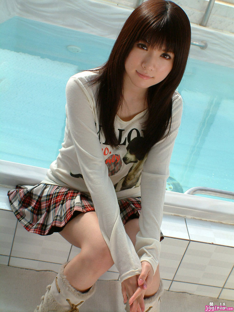 Смелые фотографии очаровательной и очаровательной супер-красивой японской девушки - Юаки Ядзава.