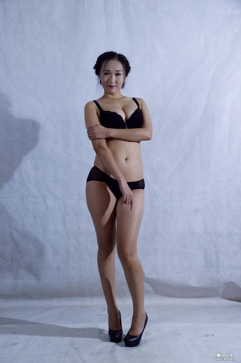 가슴이 큰 성숙한 여성 중국 모델 Qiao Ruotong 인체 세트----22**