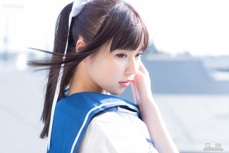日本极品美女Ruban学生装人体------34**