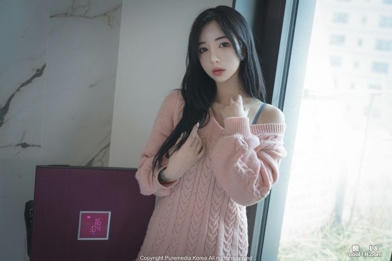 Pure Media Pictures - 핫 타투를 한 한국의 미녀 모델들이 매혹적인 사진을 과감하게 공개합니다.