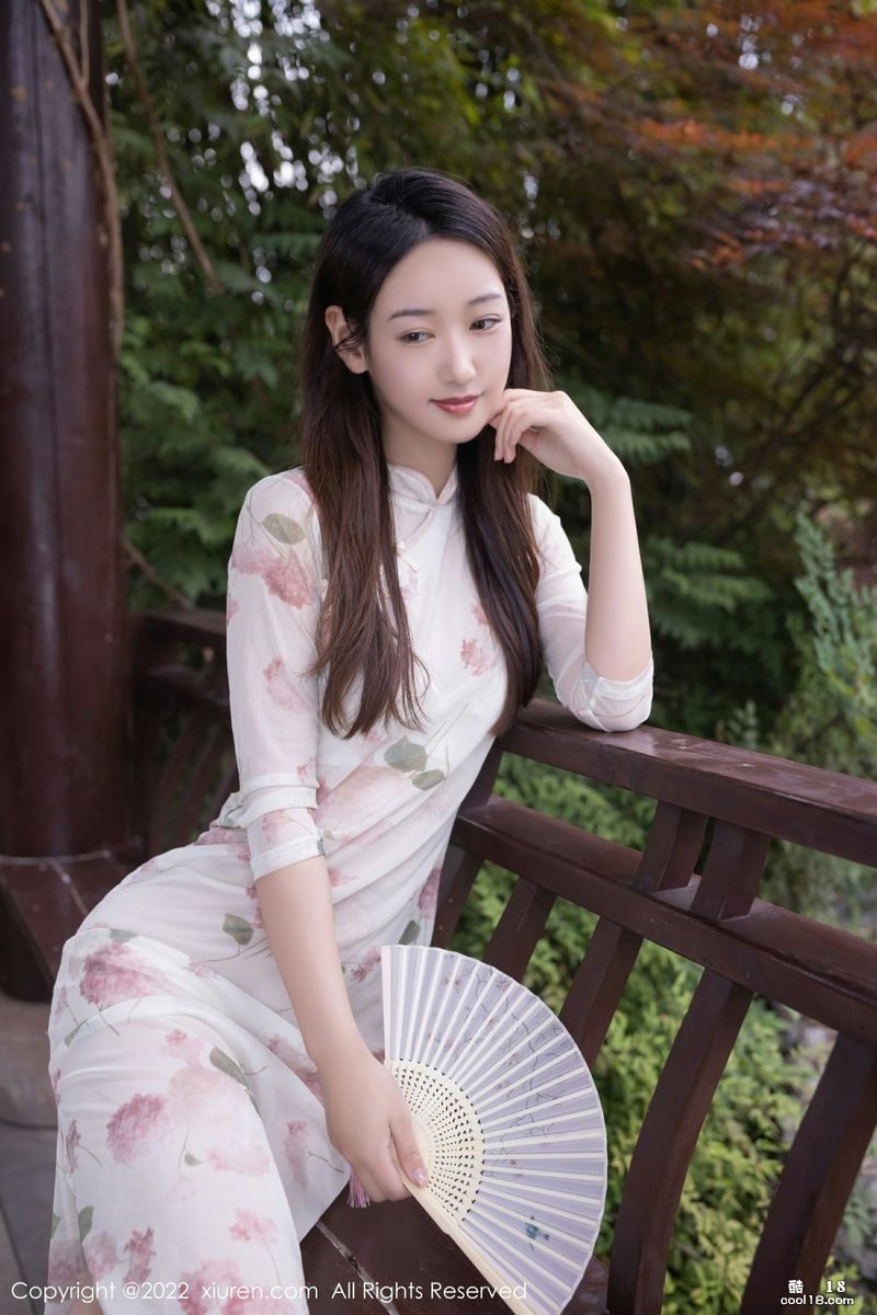 Shuren.com Shanghai&#39;s Wen Wen cheongsam beauty model offers you tea to enjoy - Tang Anqi