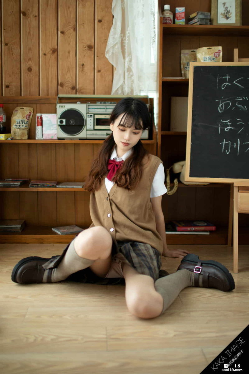 Super-Beautiful Whey Pure School Girl&#39;s Bold Dewy Body Photo After Class-Lao Xiaobai