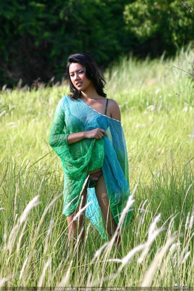 Vietnam 아름다움 siriprapa tung 성교 그녀의 몸 에 the grass