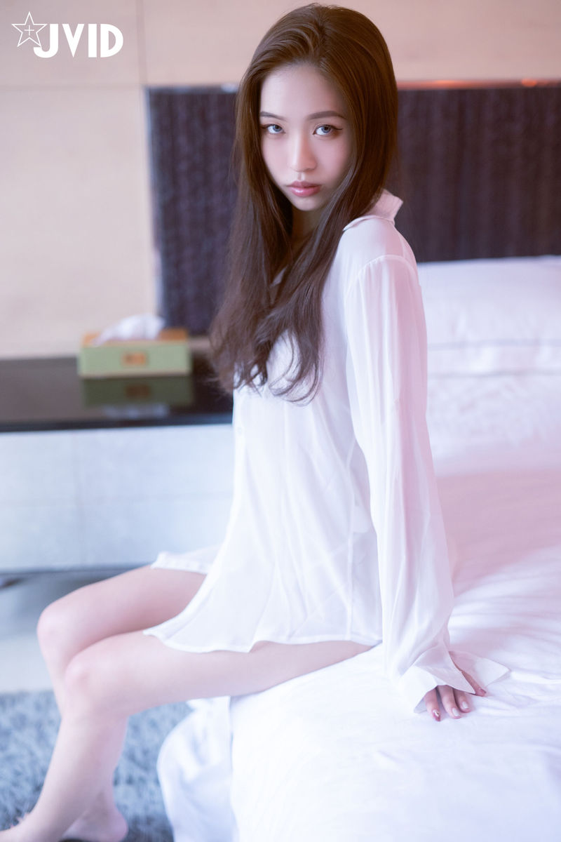 Works of JVID-Delicate and shy micro-breasted beautiful girl bold buttocks turning acupoints photo - Qiqi