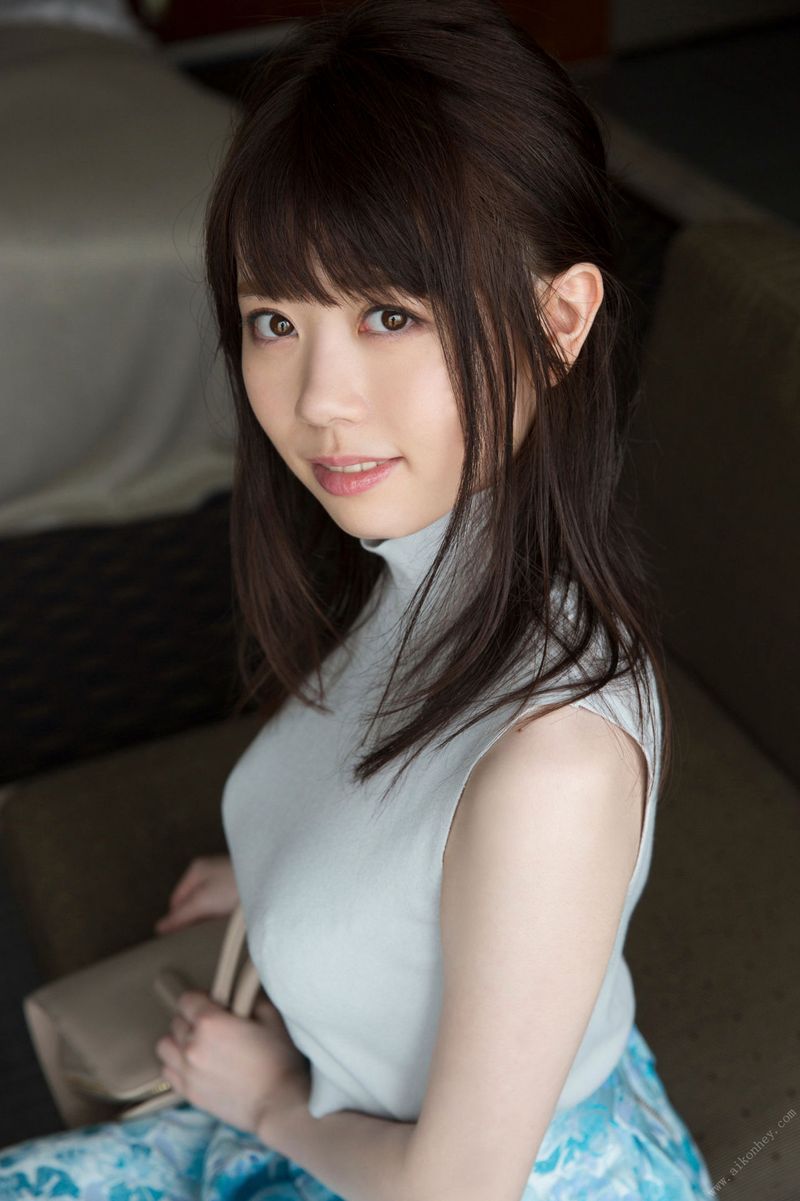 Japanese girl Mizubu Sakura (Mizubu さくら super large-scale temptation photo album (Part 1)