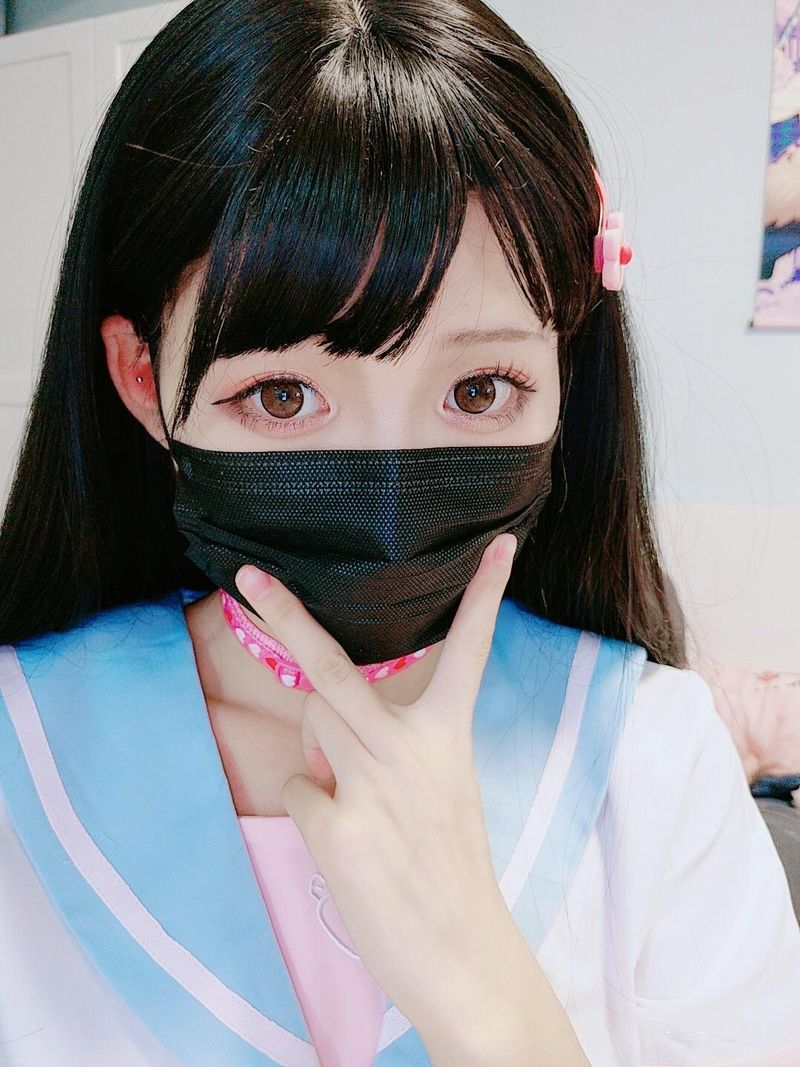 Japanese school girl white socks Groya