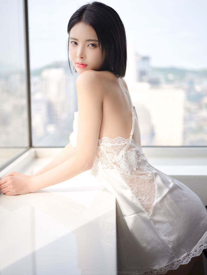 [ArtGravia] 清秀巨乳美少女刺激官能超强挑逗性床上写真- Hyoyeon