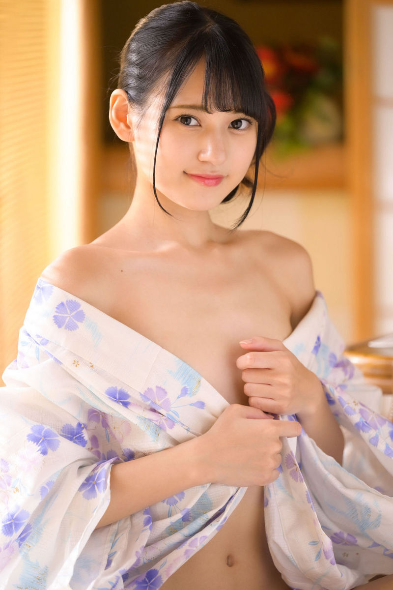 Japanese white and tender skinny beauty exudes a superb charm all over her body