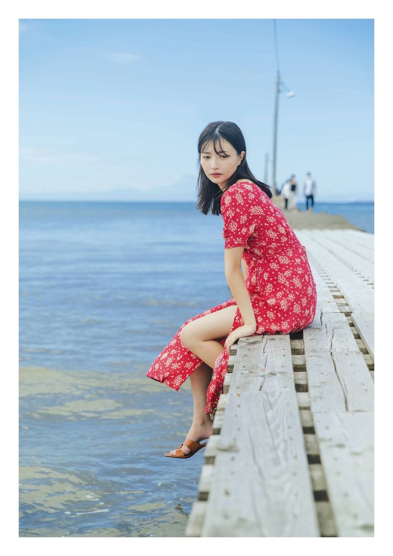 魅力的なボディを持つアジアトップの混血美少女・橋本萌花の熱い写真展