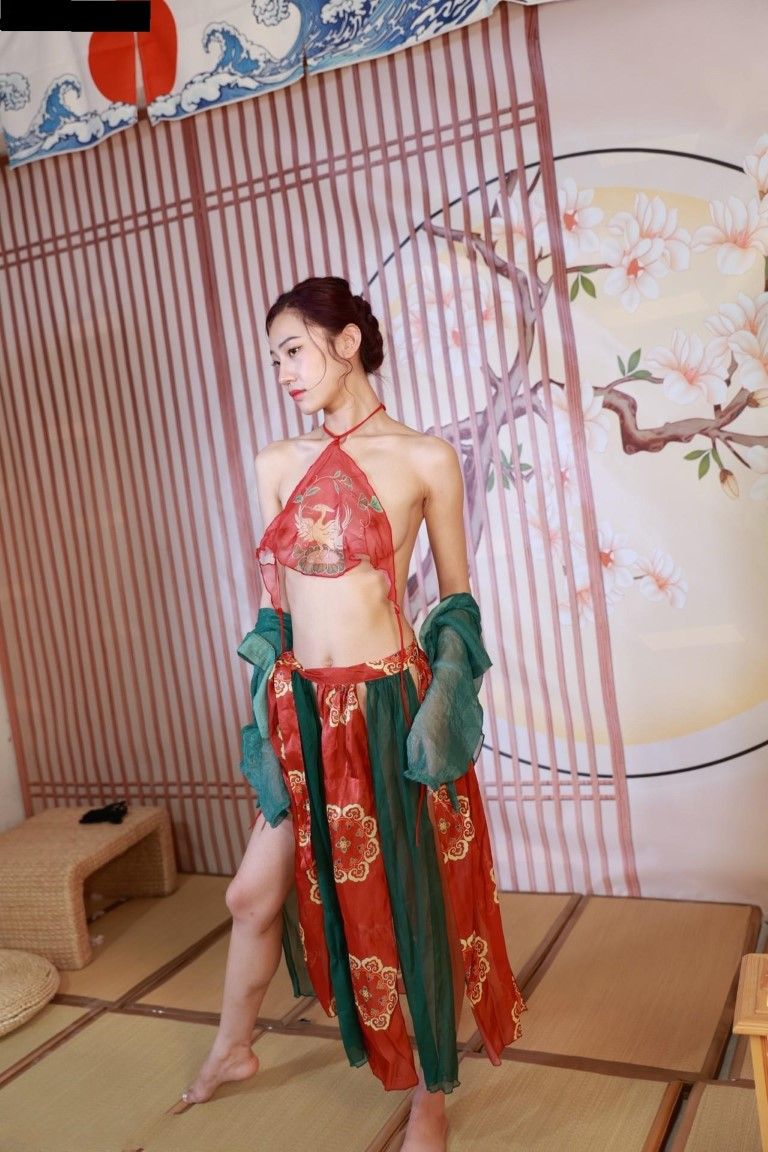 cool18.com 三位艺校毕业小姐姐私拍：小爽之【古装舞蹈】（露点版）（01）【139P】