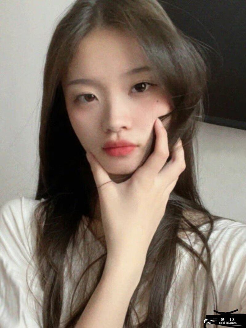 Meyd-850 Yayoi Mitsuki Dual Personalidad La esposa de belleza es porno y  pura para la gente (imagen) MEYD-850 Yayoi Mitsuki, a beautiful wife with  dual personality, who is promiscuous and innocent and